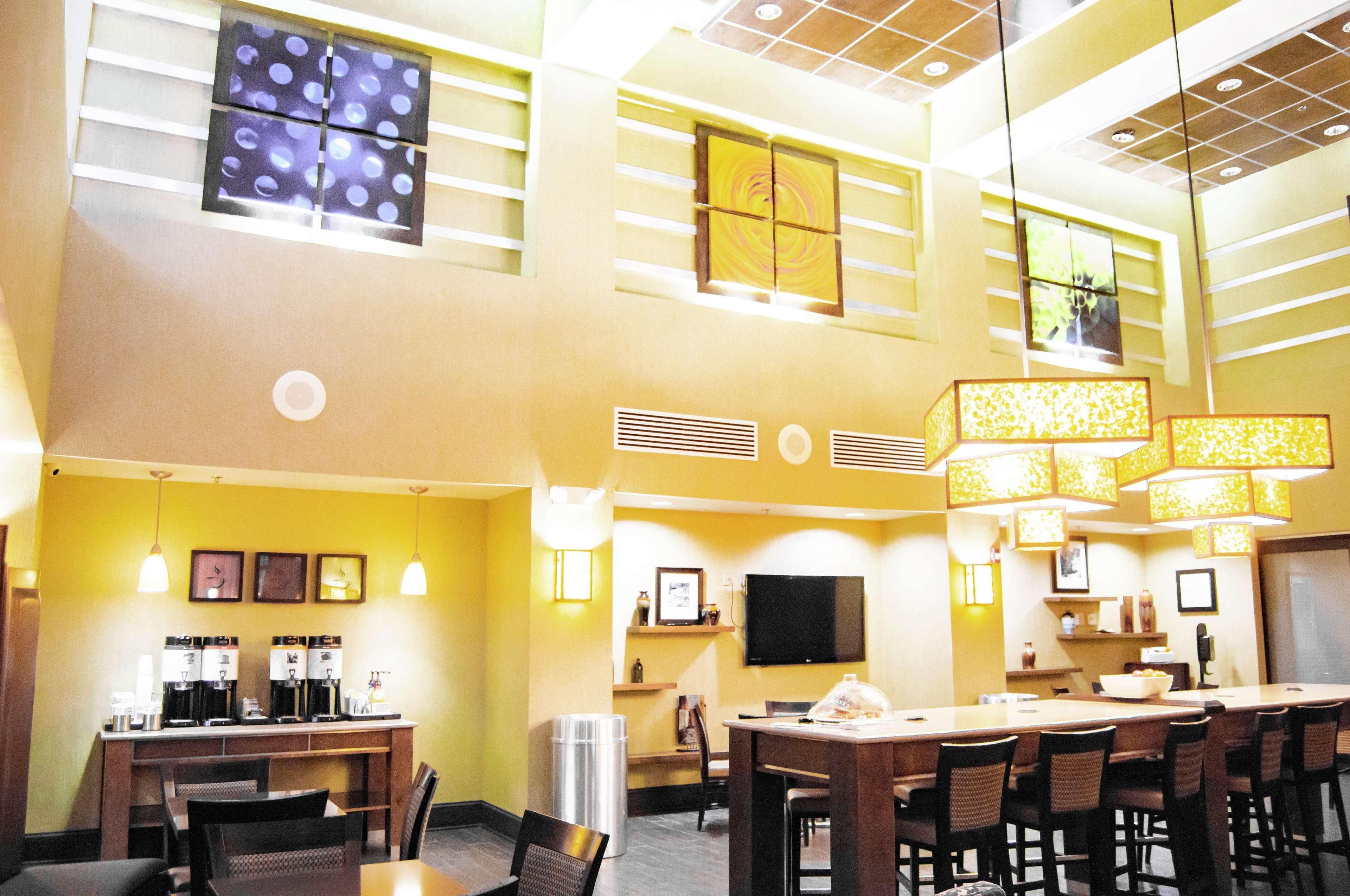 Hampton Inn & Suites Richmond Glenside Dumbarton Extérieur photo